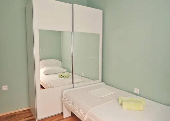 Kuco Apartman Starigrad Paklenica