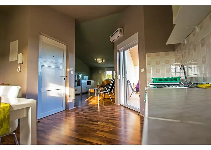 Apartman Kuco Starigrad Paklenica