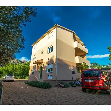 Apartment Kuco *