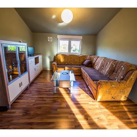 Apartment Kuco *